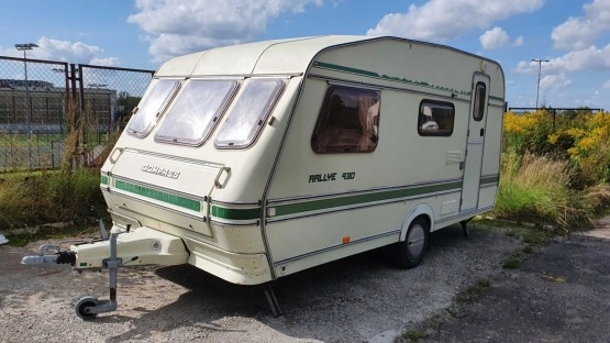                         Przyczepa Compass Rallye 930 - zdjęcie 1
                        