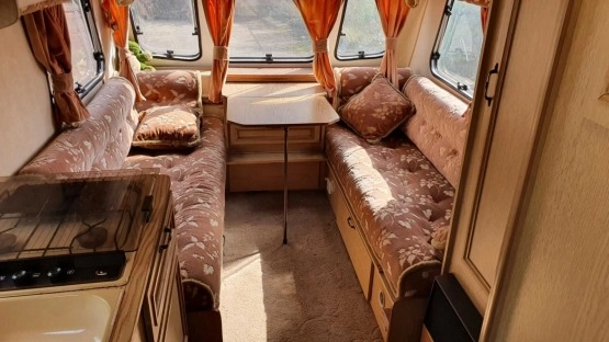                         Przyczepa Compass Rallye 930 - zdjęcie 3
                        