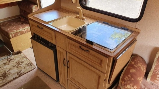                         Przyczepa Compass Rallye 930 - zdjęcie 4
                        