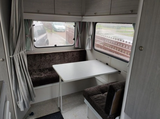                        1993 Beyerland Sprinter 390 D - zdjęcie 9
                        