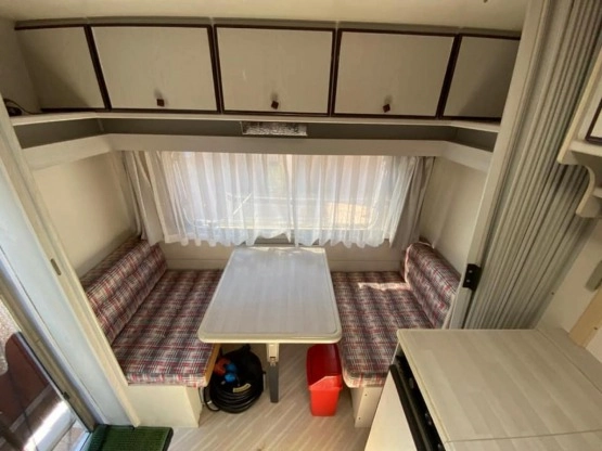                         Przyczepa kempingowa KNAUS SUDWIND 330 - zdjęcie 9
                        