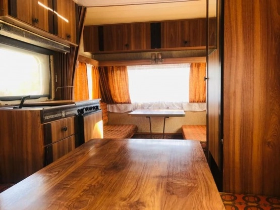                         Przyczepa Knaus Comfort 415 - zdjęcie 11
                        