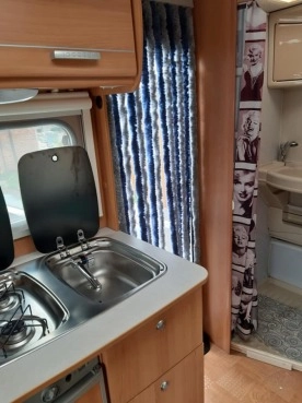                         Przyczepa kempingowa CARAVELAIR - zdjęcie 2
                        