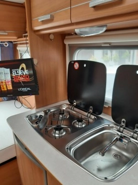                         Przyczepa kempingowa CARAVELAIR - zdjęcie 5
                        