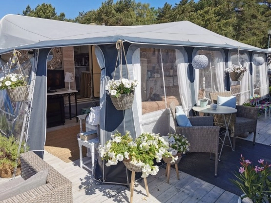                         Jedyna taka prowansalska przyczepa kempingowa  - zdjęcie 12
                        