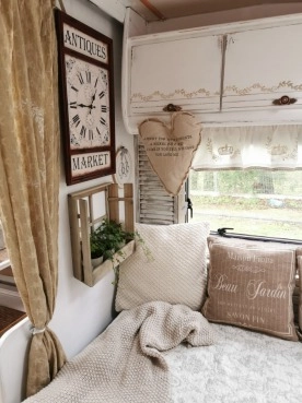                         Jedyna taka prowansalska przyczepa kempingowa  - zdjęcie 6
                        