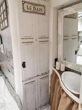                         Jedyna taka prowansalska przyczepa kempingowa  - zdjęcie 7
                        