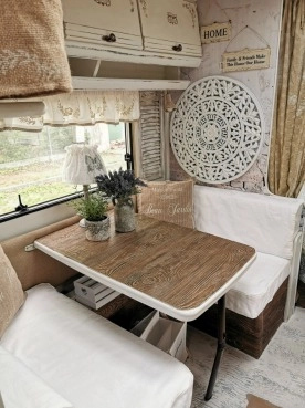                         Jedyna taka prowansalska przyczepa kempingowa  - zdjęcie 8
                        