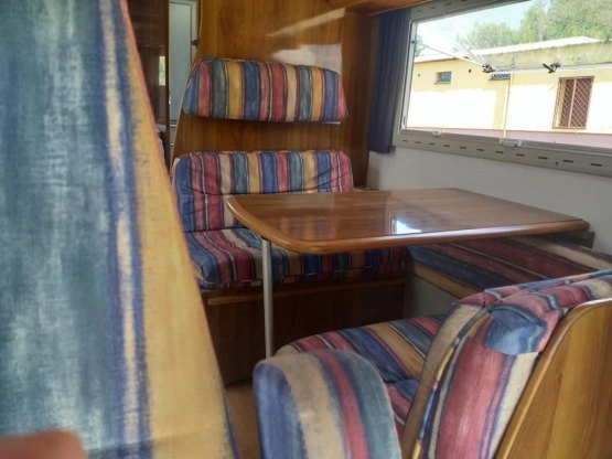                         KAMPER MERCEDES SPRINTER Z ZABUDOWĄ AUTOSTAR 1999 ROK PÓŁINTEGRA. STAN TECH. IDEALNY - zdjęcie 18
                        