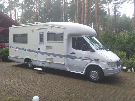                         KAMPER MERCEDES SPRINTER Z ZABUDOWĄ AUTOSTAR 1999 ROK PÓŁINTEGRA. STAN TECH. IDEALNY - zdjęcie 1
                        