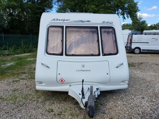                         Compass Rallye 4,5 osób Fajny rozkład przedsionek/namiot Duża łazienka Zarejestrowana - zdjęcie 3
                        