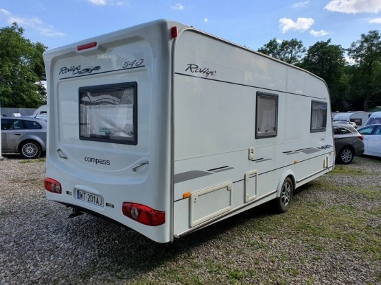                         Compass Rallye 4,5 osób Fajny rozkład przedsionek/namiot Duża łazienka Zarejestrowana - zdjęcie 4
                        