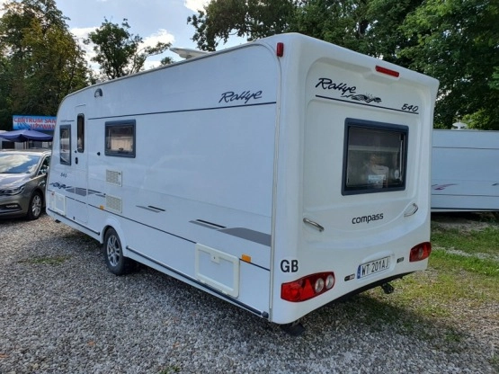                         Compass Rallye 4,5 osób Fajny rozkład przedsionek/namiot Duża łazienka Zarejestrowana - zdjęcie 5
                        