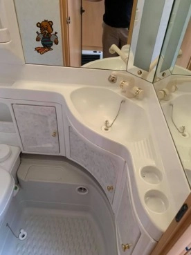                         Hobby 495 DE LUXE - zdjęcie 20
                        