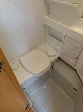                         Hobby 495 DE LUXE - zdjęcie 21
                        