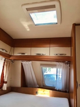                         Przyczepa Hobby 560 kmfe 560 La Vita 2009 r. - zdjęcie 13
                        