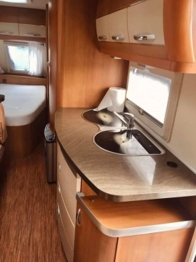                         Przyczepa Hobby 560 kmfe 560 La Vita 2009 r. - zdjęcie 29
                        