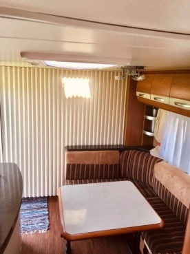                         Przyczepa Hobby 560 kmfe 560 La Vita 2009 r. - zdjęcie 36
                        