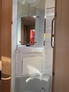                         Adria 470 zarejestrowana w PL DMC 1000 kg - zdjęcie 12
                        