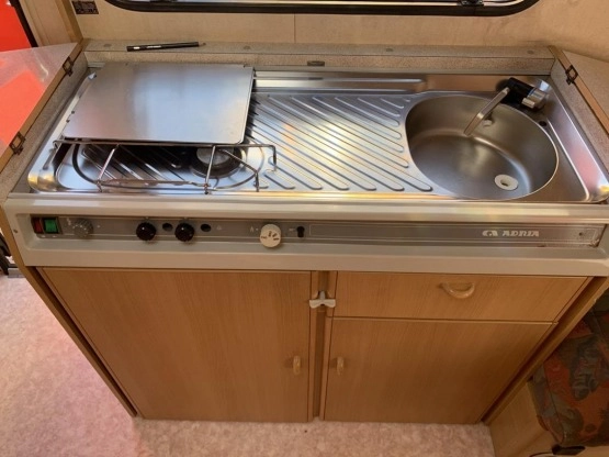                         Adria 470 zarejestrowana w PL DMC 1000 kg - zdjęcie 13
                        