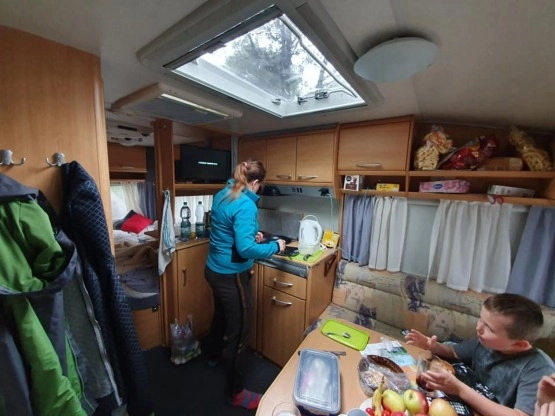                         Knaus Sudwind 450, 2000 r. - zdjęcie 4
                        