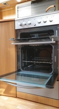                         Przyczepa Swift Challenger 480 2007 rok - zdjęcie 4
                        