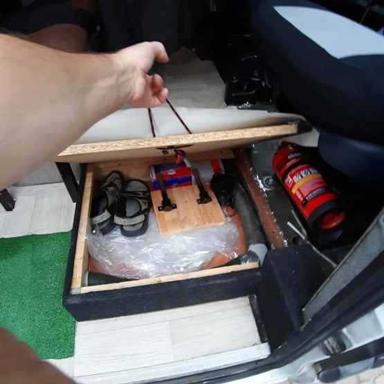                         KamperVan Renault Master - zdjęcie 4
                        