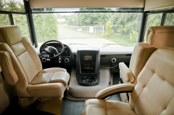                         F53 FOREST RIVER GORGETOWN XL - zdjęcie 12
                        