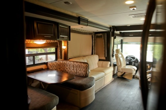                         F53 FOREST RIVER GORGETOWN XL - zdjęcie 14
                        