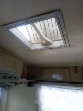                         Przyczepa kempingowa ADRIA OPTIMA 1989 r. - zdjęcie 6
                        