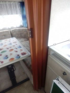                         Przyczepa kempingowa ADRIA OPTIMA 1989 r. - zdjęcie 7
                        