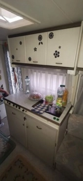                         HOBBY 500 rok 1994, dmc 1200 kg - zdjęcie 3
                        