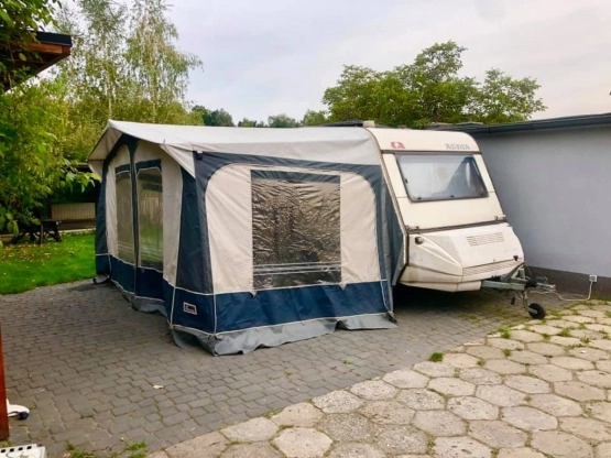                         Przyczepa Adria 410, łazienka, przedsionek, dmc 1000 kg - zdjęcie 5
                        