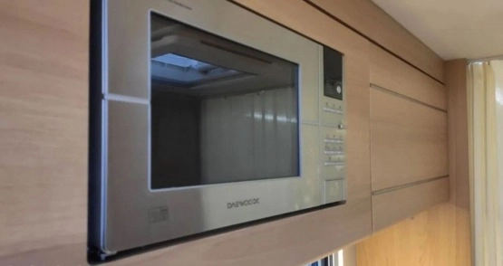                         Przyczepa Compass Corona 580 z 2014 r. - zdjęcie 5
                        