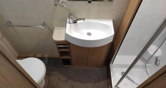                         Przyczepa Compass Corona 580 z 2014 r. - zdjęcie 9
                        