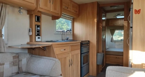                         Przyczepa Fleetwood Heritage 640 z 2005 r. - zdjęcie 11
                        