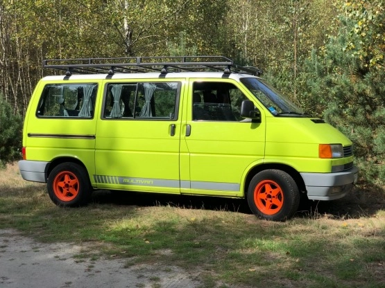                         Nie kamper ale spać można i pysznie jeździ VW Multivan 92' - zdjęcie 14
                        