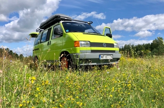                         Nie kamper ale spać można i pysznie jeździ VW Multivan 92' - zdjęcie 1
                        