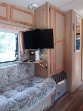                         Przyczepa kempingowa Elddis - zdjęcie 3
                        