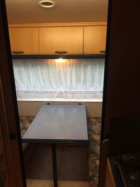                         Sprzedam Hobby 460, 1997 r. - zdjęcie 9
                        