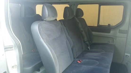                         Renault Trafic mini kamper, bus 9 osób w świtenym stanie - zdjęcie 12
                        