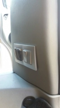                         Renault Trafic mini kamper, bus 9 osób w świtenym stanie - zdjęcie 13
                        