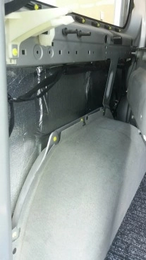                         Renault Trafic mini kamper, bus 9 osób w świtenym stanie - zdjęcie 15
                        