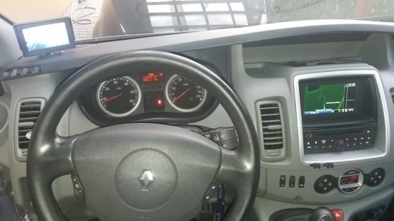                         Renault Trafic mini kamper, bus 9 osób w świtenym stanie - zdjęcie 6
                        