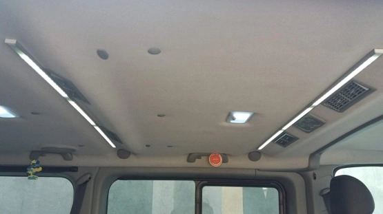                         Renault Trafic mini kamper, bus 9 osób w świtenym stanie - zdjęcie 8
                        