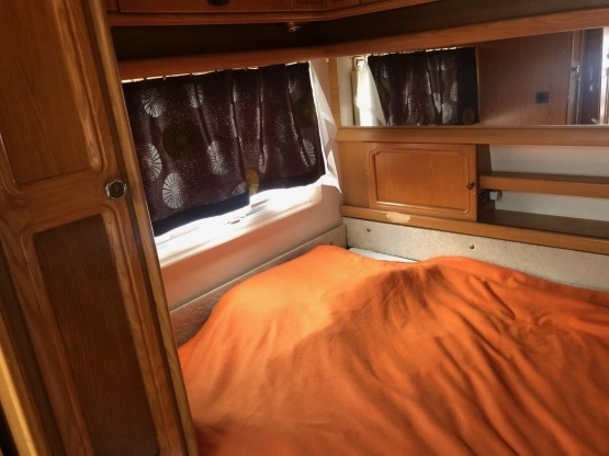                         Przeczypa campingowa Tabbert Comtesse Delxue 565 + przedsionek + podłoga - zdjęcie 2
                        