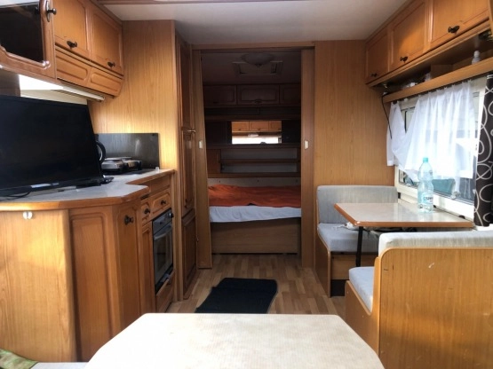                         Przeczypa campingowa Tabbert Comtesse Delxue 565 + przedsionek + podłoga - zdjęcie 4
                        