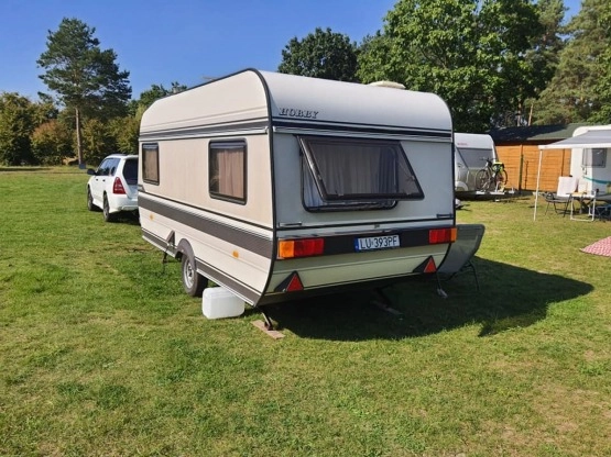                         Przyczepa kempingowa Hobby 450 - zdjęcie 13
                        