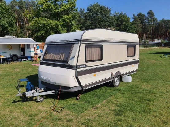                         Przyczepa kempingowa Hobby 450 - zdjęcie 1
                        