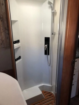                         2014 Carthago T150 - zdjęcie 11
                        